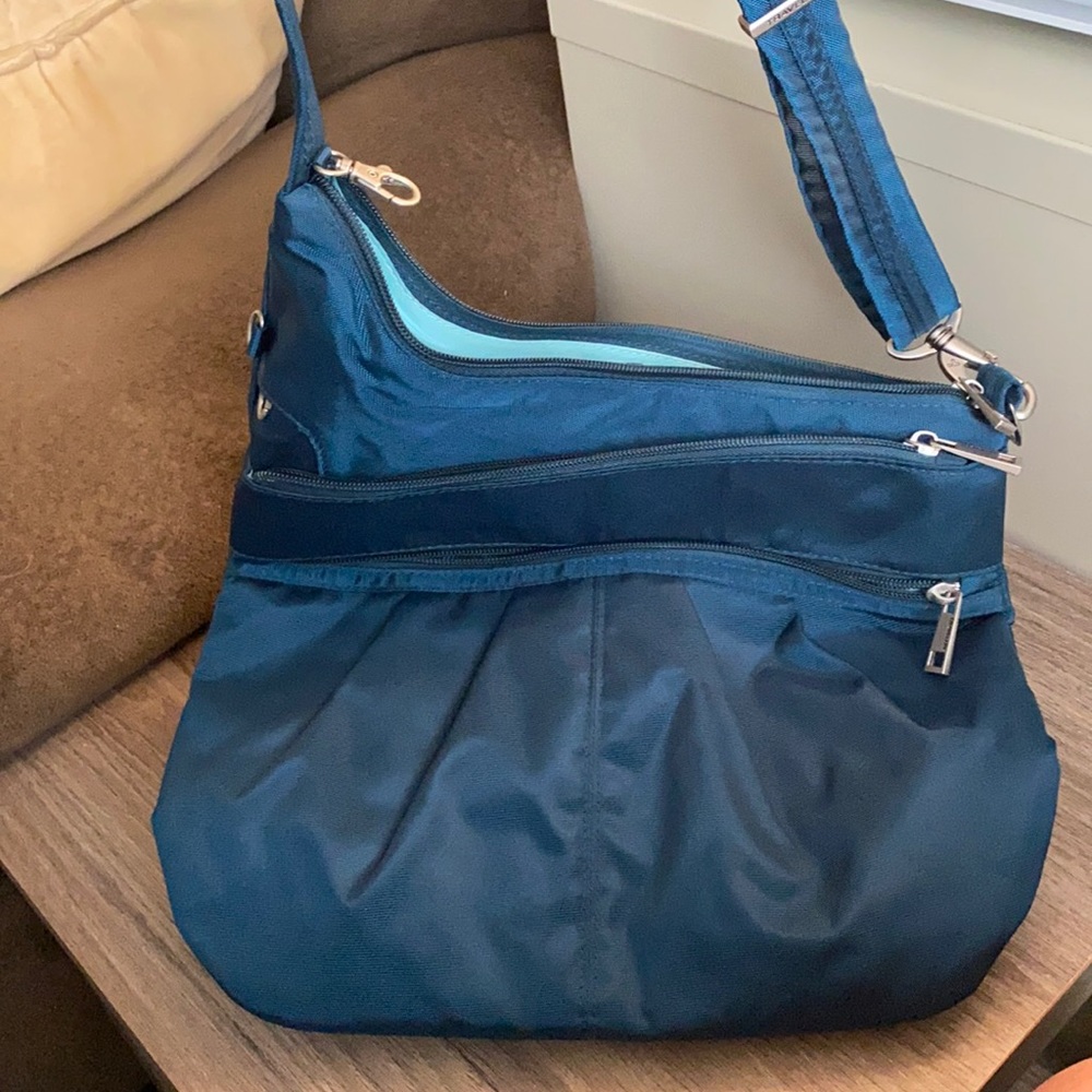 Travelon Purse
